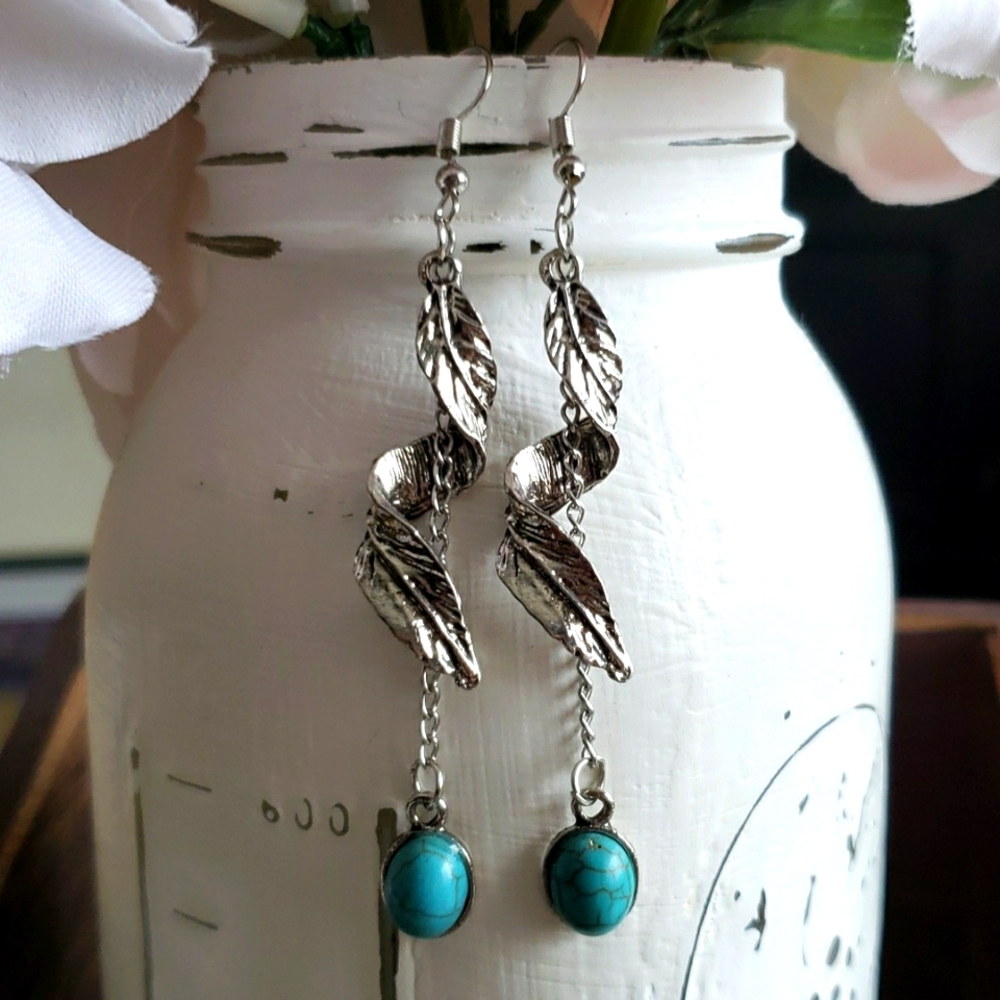 Boho Turquoise Twisted Feather Dangle Earrings Ep 10$